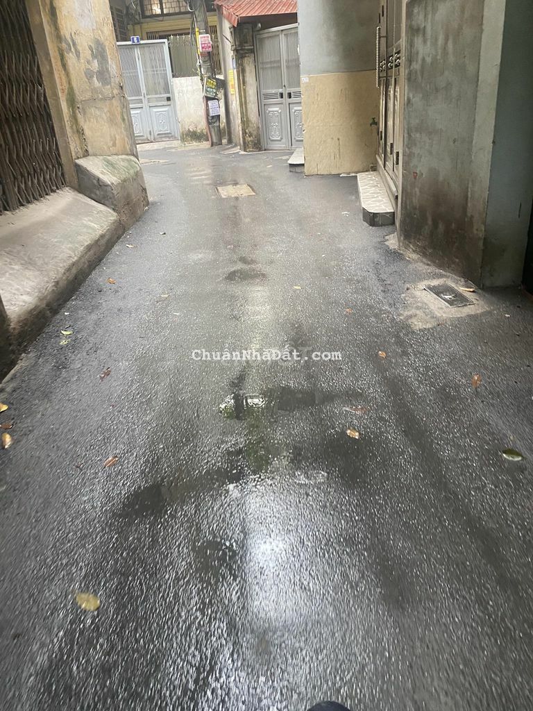 Bán nhà phố Hào Nam, ngõ 3 gác tránh, KD tốt, 70m2 MT 4.2m chỉ 6.2 tỷ Bán nhà phố Hào Nam, ngõ 3 gác tránh, KD tốt, 70m2 MT 4.2m chỉ 6.2 tỷ