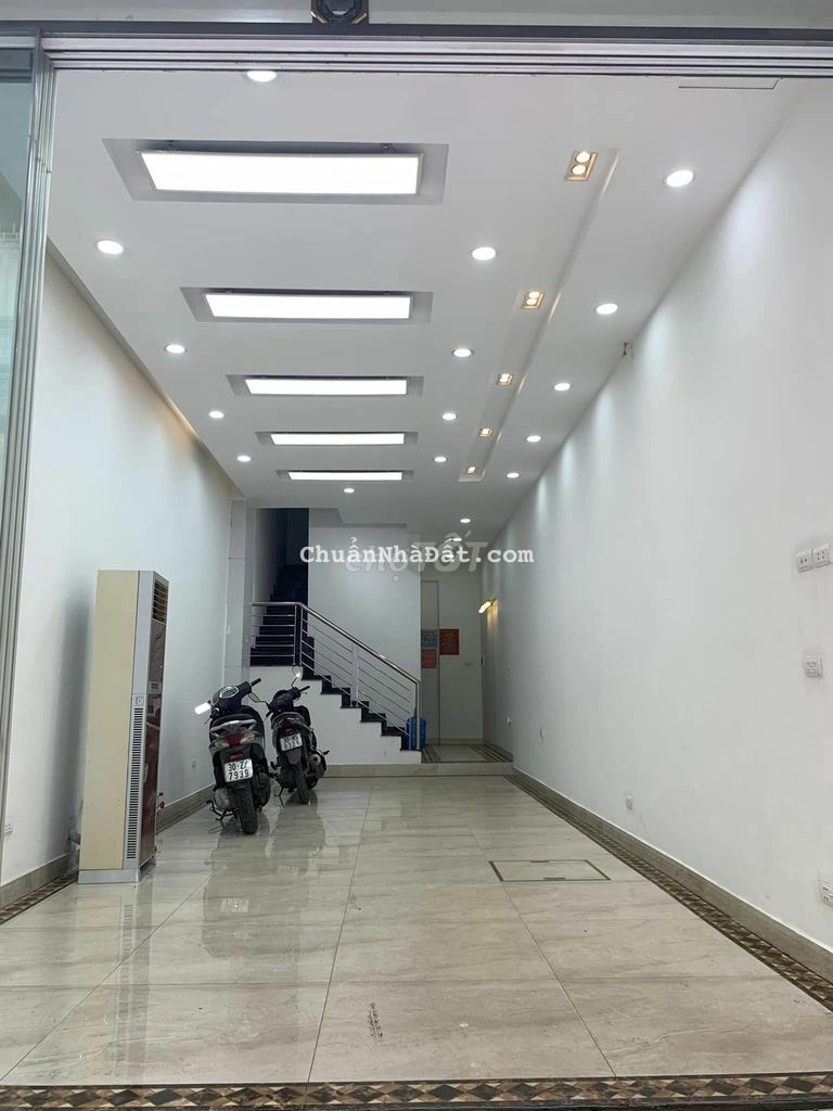 Bán nhà phân lô Đống Đa, 75m, 8 tầng, thang máy, mặt phố, lô góc, kinh