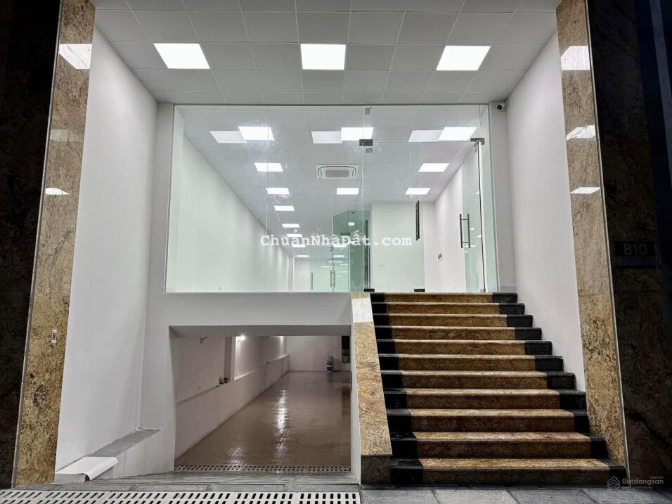 Vip nhất Đống Đa, Hoàng Cầu - ôtô tránh, vỉa hè rộng - 7 tầng thang máy - tòa văn phòng đỉnh cao