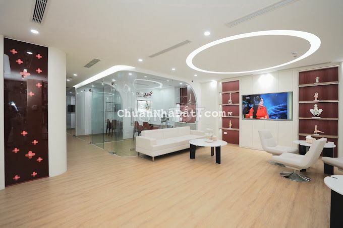 nhà mặt phố Nguyên Hồng cần bán để đi Mỹ, 7 tầng 1 hầm,DT 92m2, MT 10m