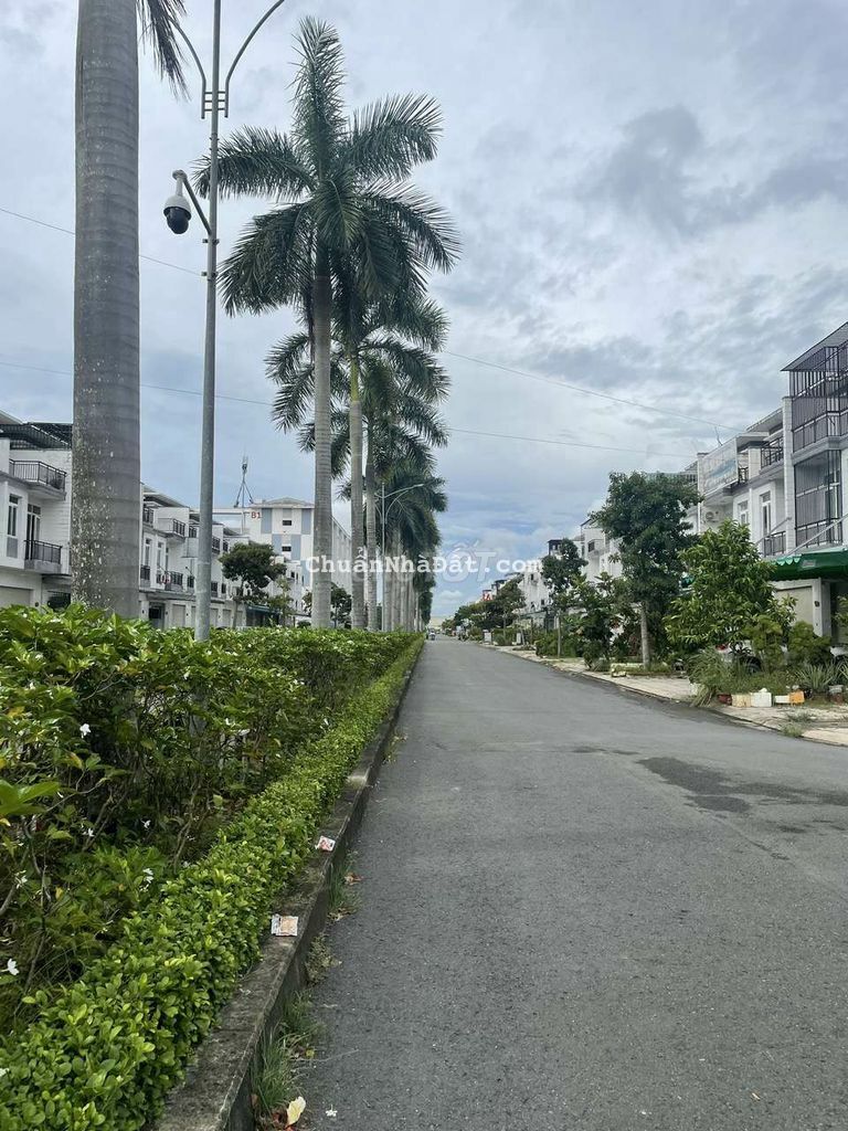 Giảm 800 Triệu Căn Góc 2MT Trục Chính KDC Phúc An, Long An, Đúc 3 Tấm