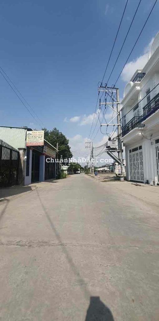 Tiện Kinh Doanh Buôn Bán, nhà 2 mặt tiền đường, thông, dân đông, mới