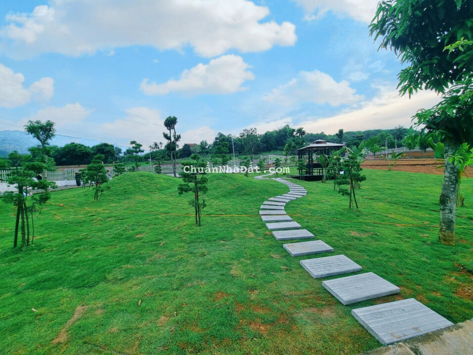 Nhà em cần bán nhanh lô 3 mặt thoáng cạnh suối chỉ hơn 1ty, 5p ra khu ĐHQG và CNC, Tiện ở or đầu tư Nhà em cần bán nhanh lô 3 mặt thoáng cạnh suối chỉ hơn 1ty, 5p ra khu ĐHQG và CNC, Tiện ở or đầu tư