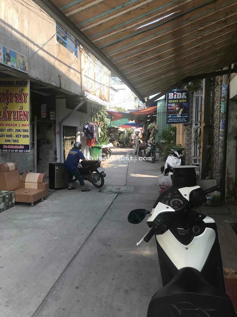 Bán Nhà 10x20 hiện đang kinh Doanh 20 phòng trọ