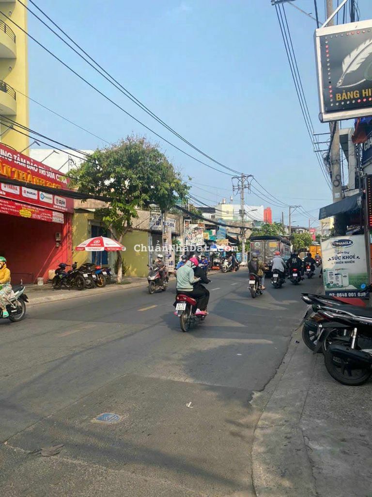 Bán MTKD và CHDV Mã Lò, Bình Tân. 10*30m. Giá 40 Tỷ.