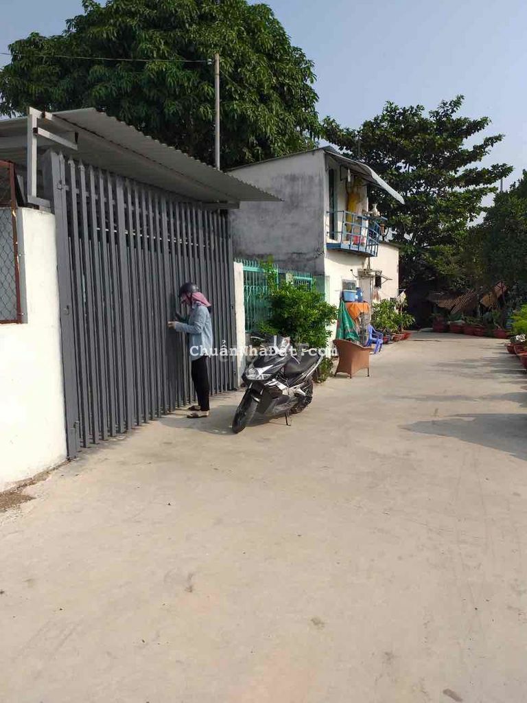 Kho và nhà cấp bốn(400m).Hoà Phú.Củ Chi