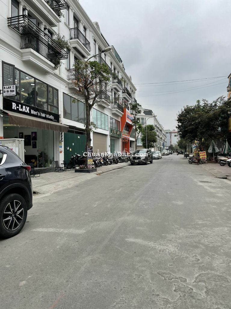 Siêu rẻ căn Shophouse Sông Hồng view 31ha, DT 90m2 giá 11.6 tỷ. Siêu rẻ căn Shophouse Sông Hồng view 31ha, DT 90m2 giá 11.6 tỷ.