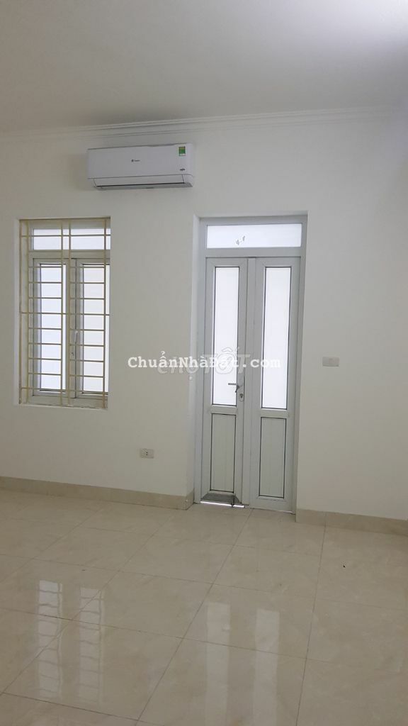 Nhà Nguyễn Văn Lộc, ngay ủy ban Phường 70m 5 tầng chỉ nhỉnh 15 tỷ Nhà Nguyễn Văn Lộc, ngay ủy ban Phường 70m 5 tầng chỉ nhỉnh 15 tỷ