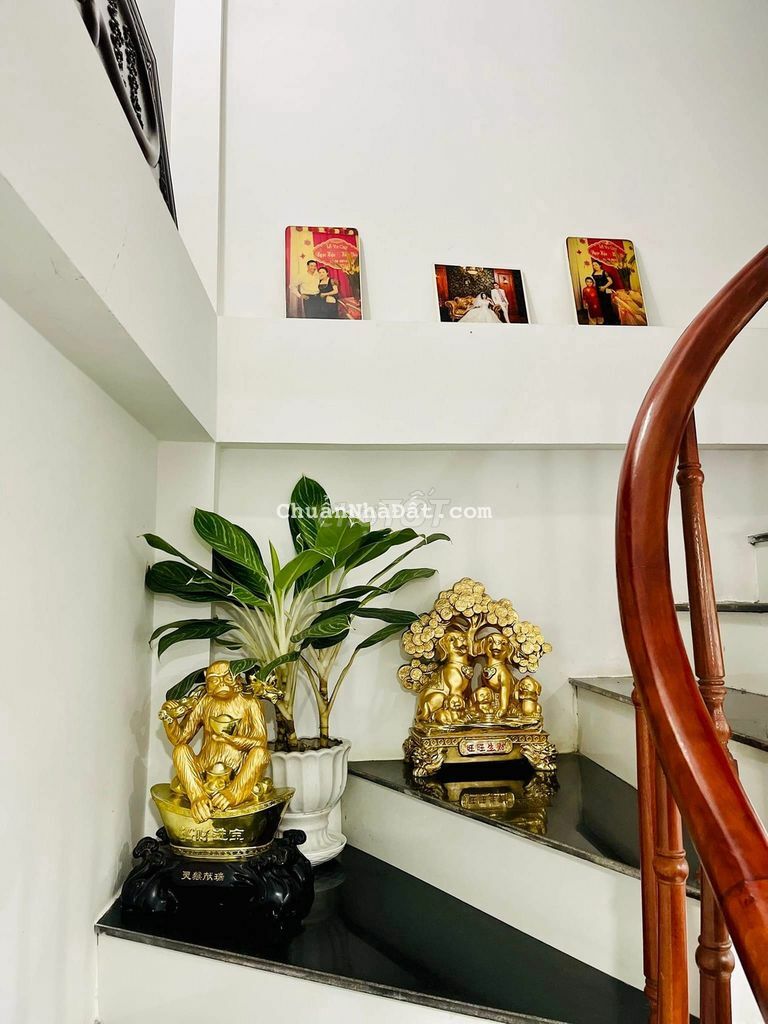 Liền kề Mỗ Lao, view hồ, gần Phùng Khoang chỉ 16 tỷ.