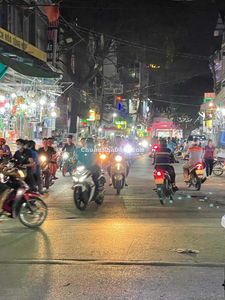 BÁN MẶT BẰNG KINH DOANH NGAY CHỢ 550 DT150m2