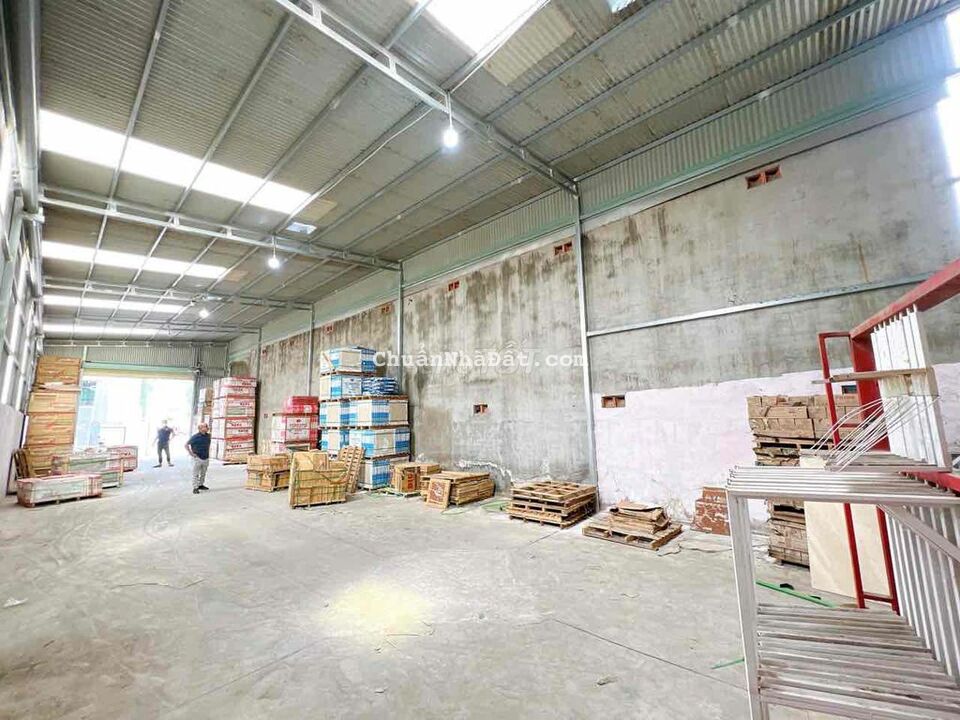 bán xưởng 200 m2 full thổ cư ngay hẻm sao mai Hố Nai 3