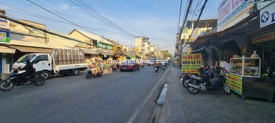 NHÀ MẶT TIỀN ĐƯỜNG GIA LONG, CMT8, PHƯỜNG 2, ĐANG KINH DOANH