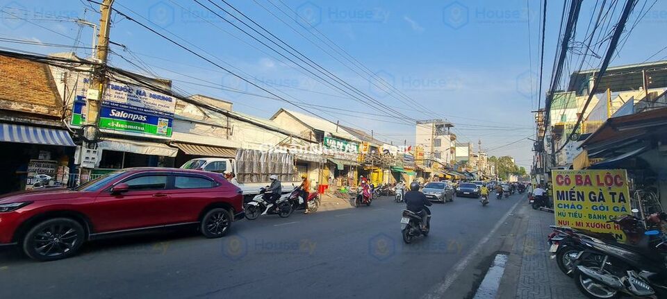 NHÀ MẶT TIỀN ĐƯỜNG GIA LONG, CMT8, PHƯỜNG 2, ĐANG KINH DOANH