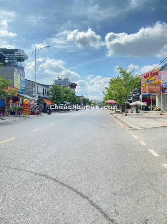 Mặt trục Máng Nước vị trí đẹp, kinh doanh buôn bán. LH: 0979087664 Mặt trục Máng Nước vị trí đẹp, kinh doanh buôn bán. LH: 0979087664