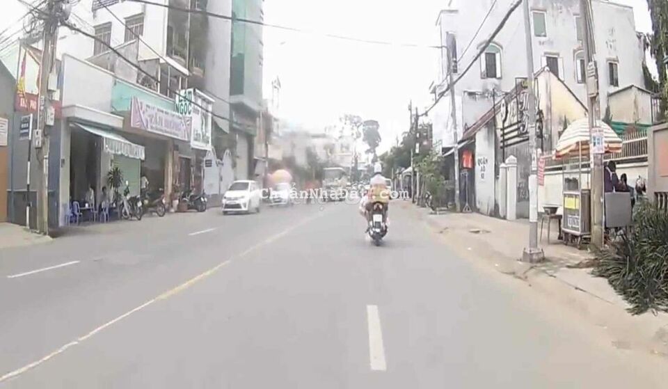 Bán nhà mặt tiền đang kinh doanh có view sông tại đường Cách Mạng Thán