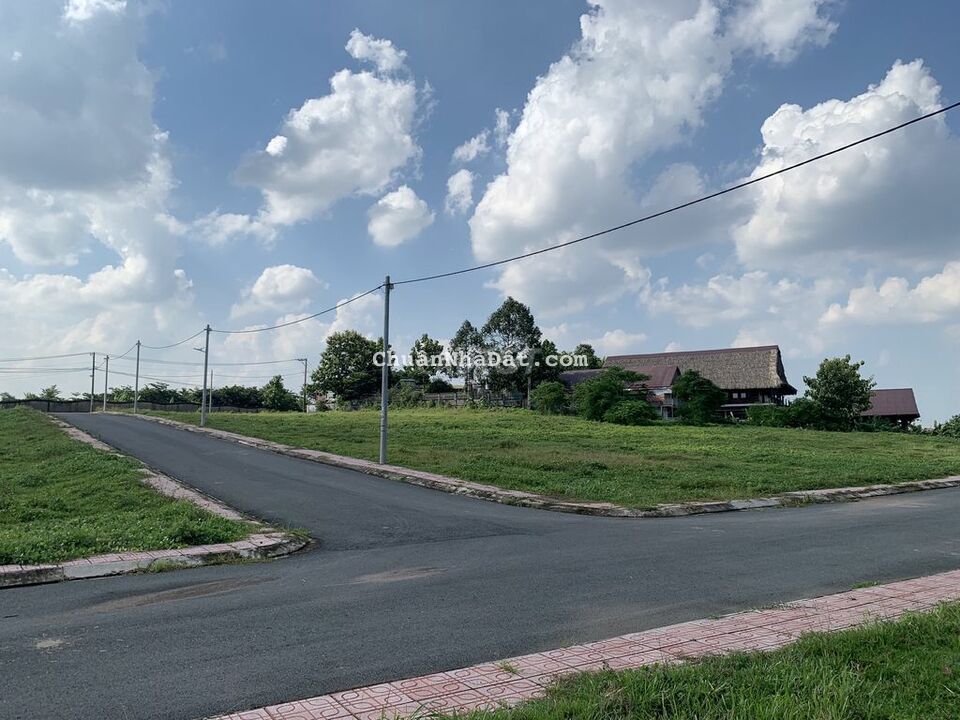 Đất nền thổ cư, sổ riêng, đường nhựa view Vinhomes grand park q9