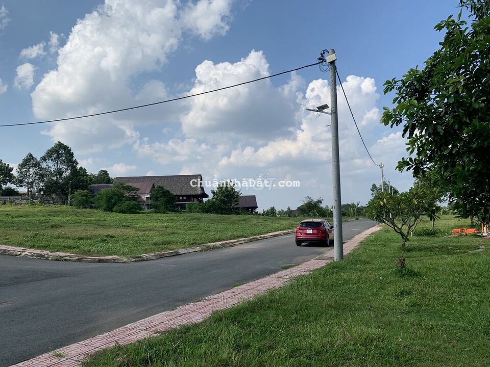 Đất nền thổ cư, sổ riêng, đường nhựa view Vinhomes grand park q9