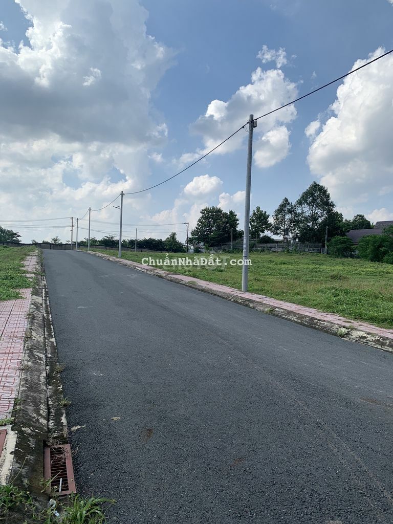 Bán đất nền đường nhựa, sổ hồng riêng đông tp HCM, vay 70% Bán đất nền đường nhựa, sổ hồng riêng đông tp HCM, vay 70%