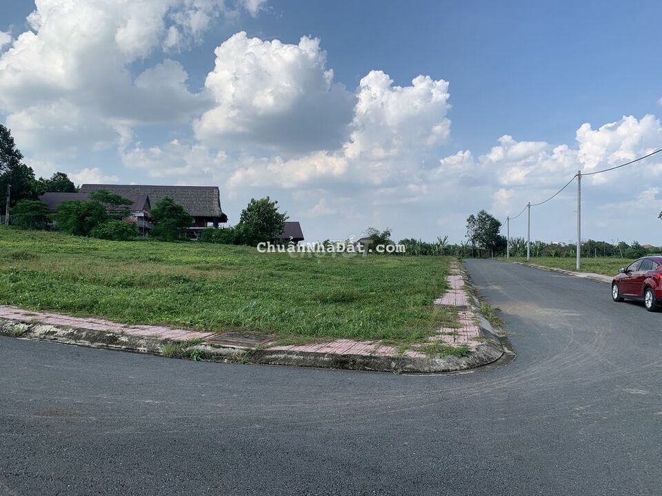 Bán đất nền đường nhựa, sổ hồng riêng đông tp HCM, vay 70% Bán đất nền đường nhựa, sổ hồng riêng đông tp HCM, vay 70%