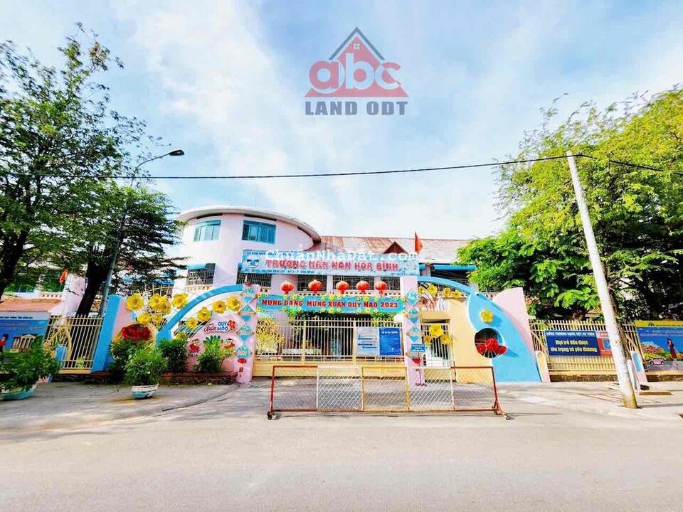 Bán đất mt buôn bán gần bờ kè chợ biên hoà P Hoà Bình