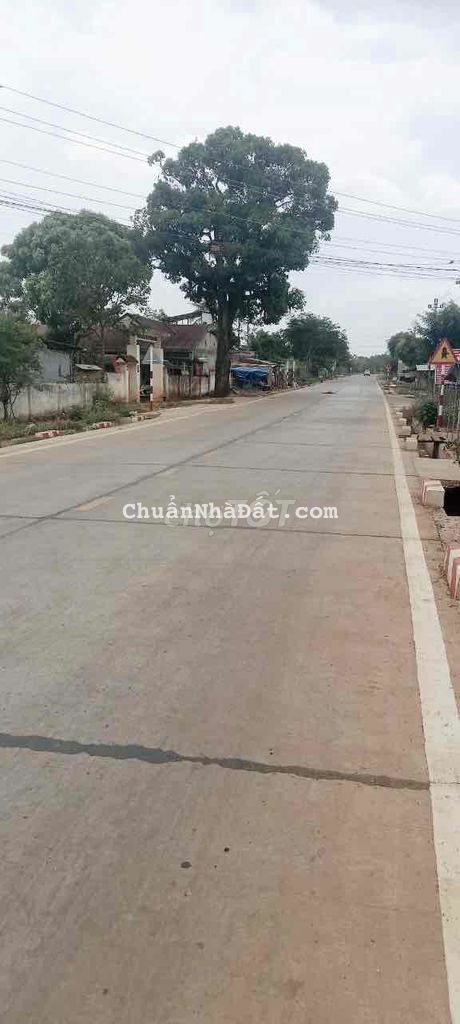 Bán đất thị xã Buôn Hồ cách quốc lộ 29 50m Bán đất thị xã Buôn Hồ cách quốc lộ 29 50m