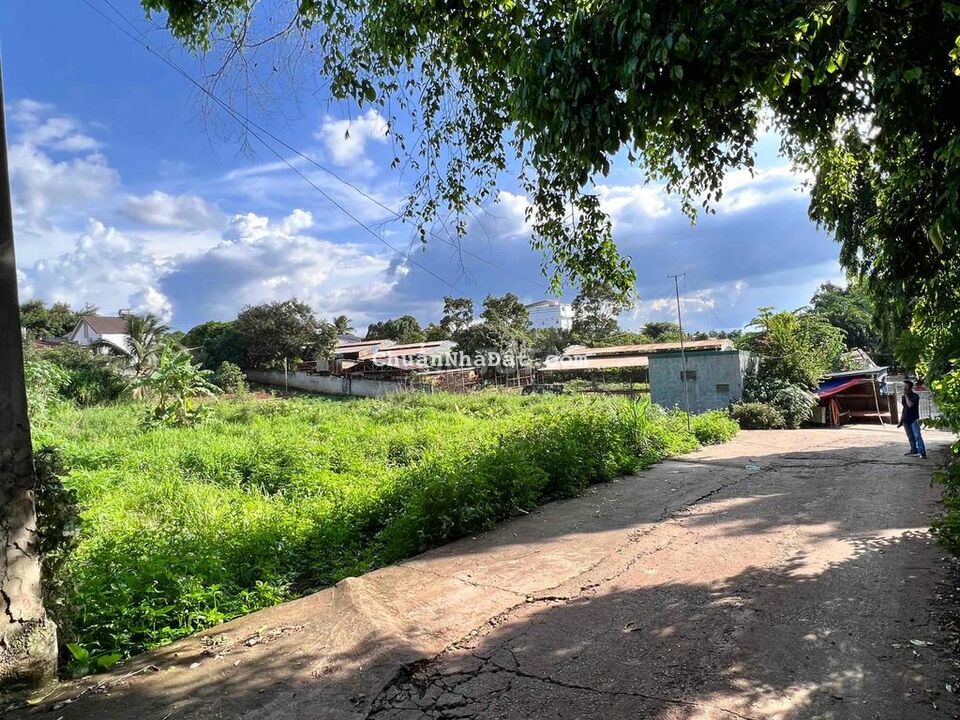 3 LÔ LIỀN KỀ 219 YMOAN TÂN LỢI CHƯA QUA VÀNH ĐAI 3 LÔ LIỀN KỀ 219 YMOAN TÂN LỢI CHƯA QUA VÀNH ĐAI