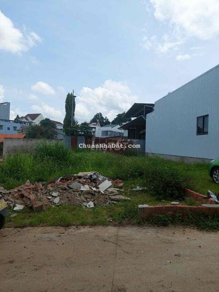 ĐẤT HẺM 33 GIẢI PHÓNG TÂN THÀNH CÁCH MẶT TIỀN GIẢI PHÓNG 120m ĐẤT HẺM 33 GIẢI PHÓNG TÂN THÀNH CÁCH MẶT TIỀN GIẢI PHÓNG 120m