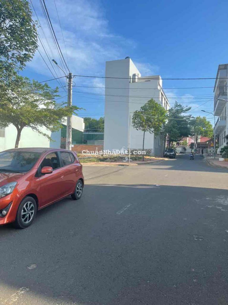 GIẢM 500tr MẶT TIỀN KINH DOANH ĐẤU GIÁ PHAN BỘI CHÂU NHANH CÒN KỊP GIẢM 500tr MẶT TIỀN KINH DOANH ĐẤU GIÁ PHAN BỘI CHÂU NHANH CÒN KỊP