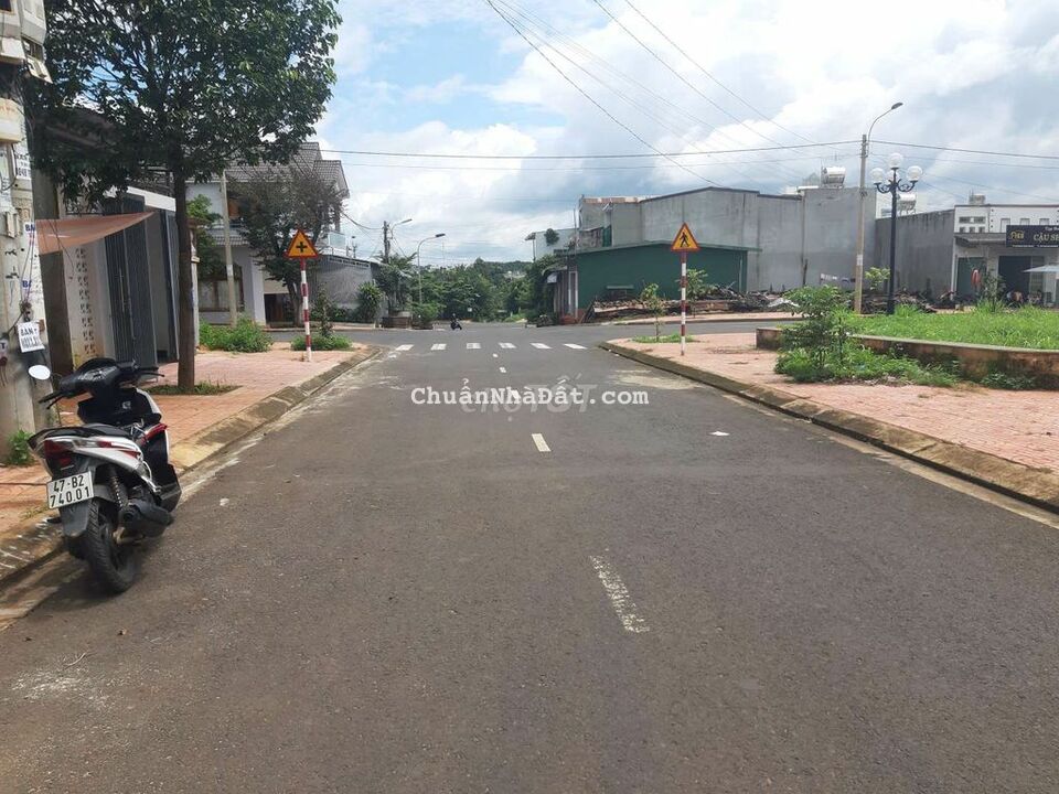 ĐẤT ĐẤU GIÁ PHAN BỘI CHÂU 💰💰 2.7 TỶ VIEW HOA VIÊN