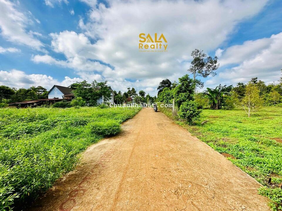 Đất hẻm Vành Đai QL 14-26 (10.54 x 20m) gần trường Ngô Mây Đất hẻm Vành Đai QL 14-26 (10.54 x 20m) gần trường Ngô Mây