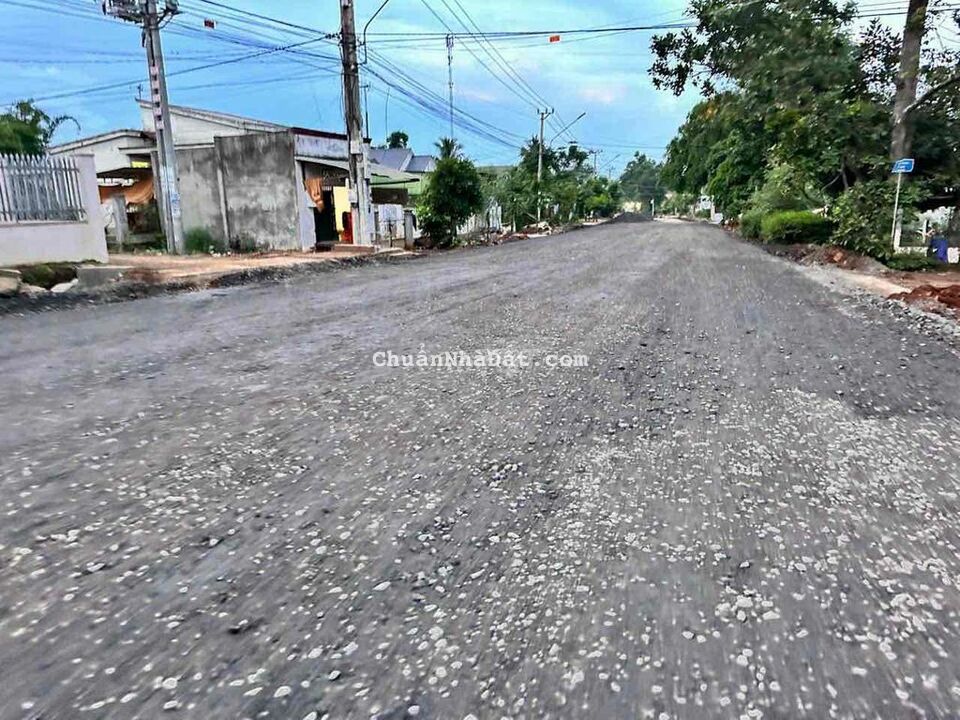 HẺM PHAN HUY CHÚ HOÀ XUÂN CÁCH PHAN HUY CHÚ HƠN 100m HẺM PHAN HUY CHÚ HOÀ XUÂN CÁCH PHAN HUY CHÚ HƠN 100m