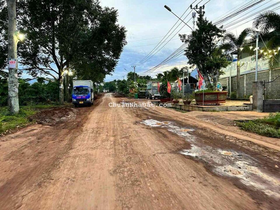 HẺM PHAN HUY CHÚ HOÀ XUÂN CÁCH PHAN HUY CHÚ HƠN 100m HẺM PHAN HUY CHÚ HOÀ XUÂN CÁCH PHAN HUY CHÚ HƠN 100m