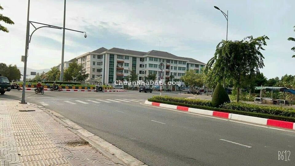 MẶT TIỀN VÕ THỊ SÁU P.LONG TOÀN TP BÀ RỊA 6X23 có sẵn 126m2 thổ cư MẶT TIỀN VÕ THỊ SÁU P.LONG TOÀN TP BÀ RỊA 6X23 có sẵn 126m2 thổ cư