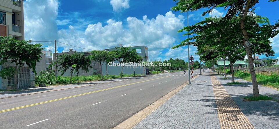 BÁN ĐẤT LONG TÂM BÀ RỊA VŨNG TÀU ĐƯỜNG RỘNG 30m