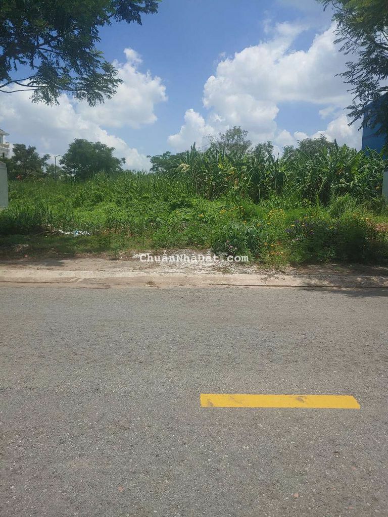 Đất nền mặt tiền đường 52m giá giảm sâu chỉ 6.4 tỷ Đất nền mặt tiền đường 52m giá giảm sâu chỉ 6.4 tỷ