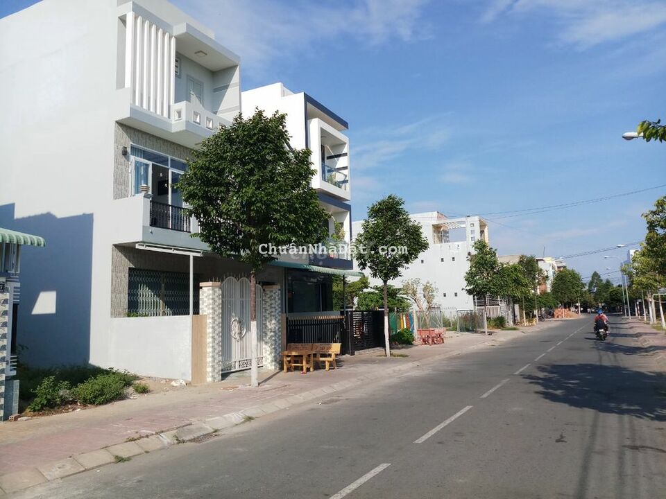 5x21 đối diện KCN Pouyuen 2, cách Tên Lửa 15p, SHR