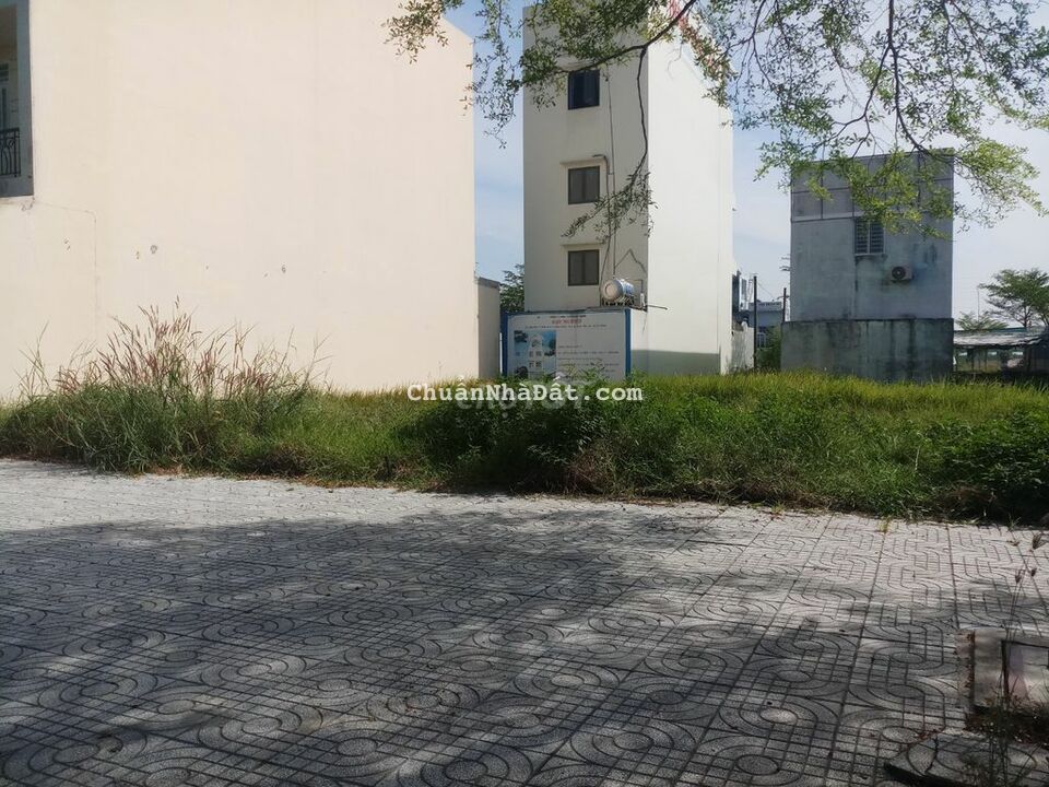 Bán nền 6x19 đường 16m cách Tên Lửa 15p, giá tốt