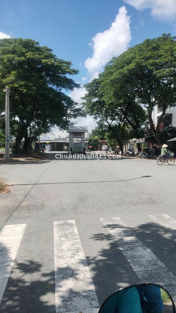 Chính chủ cần tiền bán đất mặt tiền kinh doanh đường lớn KDC Phong Phú