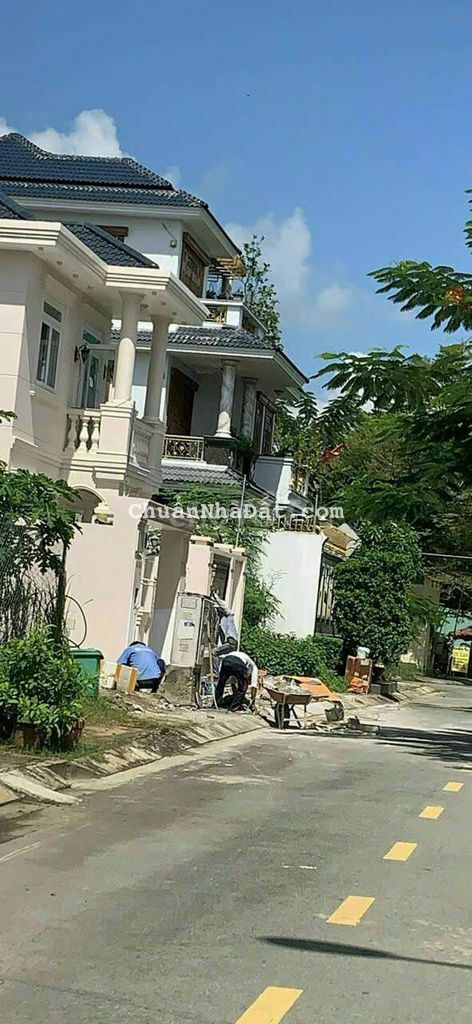 Bán đất thổ cư măt tiền đường xe tải