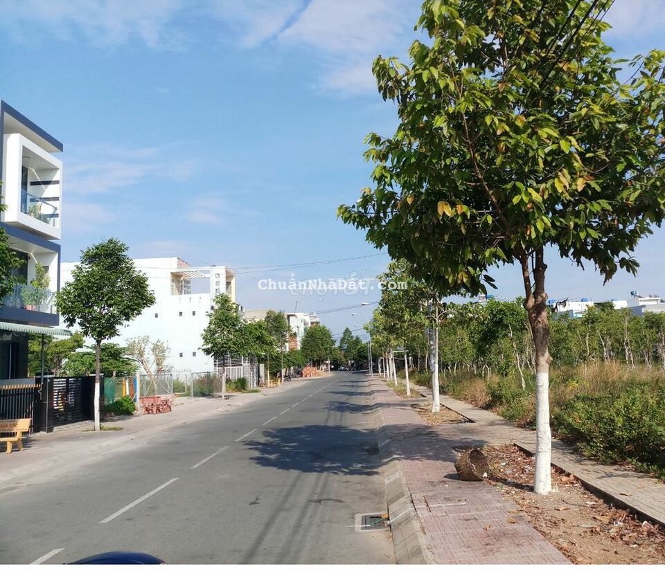 10x21 kế góc ở Tỉnh Lộ 10,dân đông tiện về Q6 - Tên Lửa - BX Miền Tây