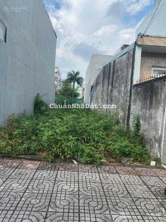 Ngợp! Cần tiền trả nợ bán lô đất đường Trịnh Quang Nghị gần chợ Phú Lạc. Giá: 711tr/83m2. Full thổ