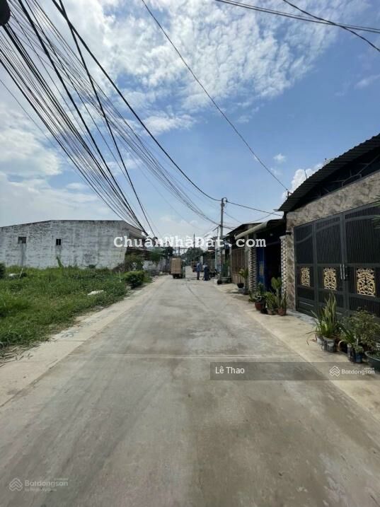 Bán nhanh nền đất 83,4m2/827tr. SHR. MT Trịnh Như Khuê, Bình Chánh. Cách tiểu học Bình Chánh 600m