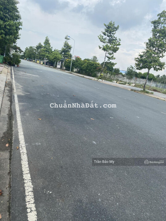 Bán lô đất thổ cư đường Trịnh Quang Nghị, gần chợ Phú Lạc, 769tr/85m2, sổ hồng riêng, bao check sổ