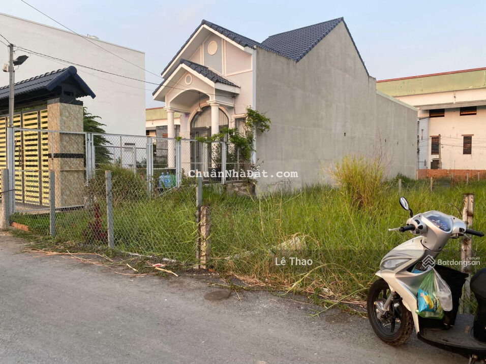 Kẹt tiền bán nhanh 87,3m2/915tr. SHR, TC. MT Hưng Nhơn, Tân Kiên. Đối diện chợ Bờ Ngựa. 0836636405