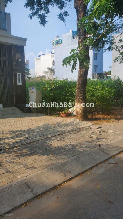 Thua lỗ chứng khoán cần bán lô đất đường Thới Hoà gần Kcn Vĩnh Lộc. Giá: 744tr/89m2. Sổ hồng riêng Thua lỗ chứng khoán cần bán lô đất đường Thới Hoà gần Kcn Vĩnh Lộc. Giá: 744tr/89m2. Sổ hồng riêng