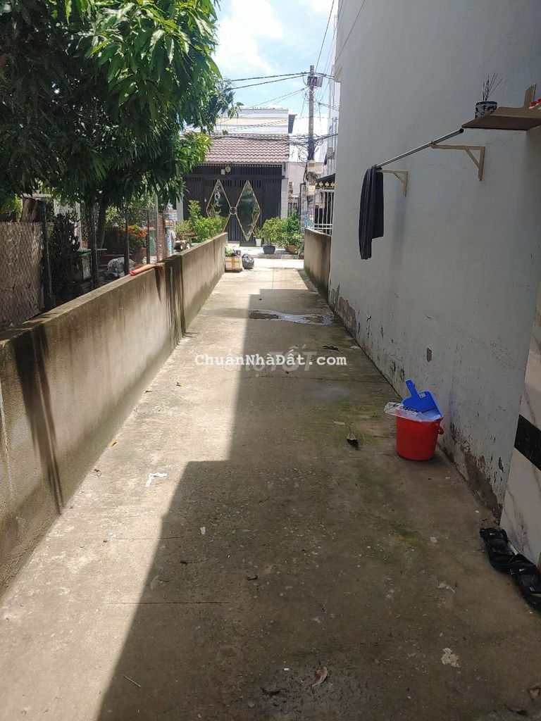 Đất thổ cư giá rẻ đường Tân Liêm ngay chợ Phú Lạc