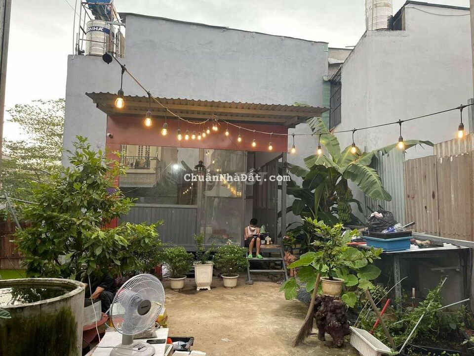 Cần bán đất có nhà vườn xinh xinh, 90m2