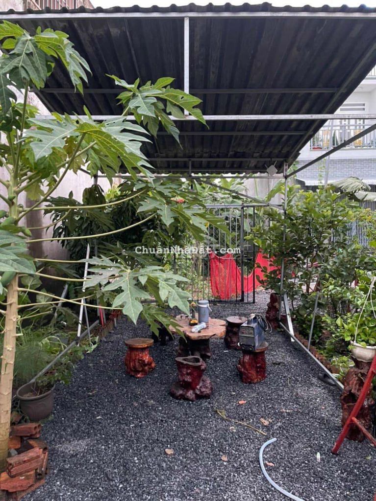 Cần bán đất có nhà vườn xinh xinh, 90m2