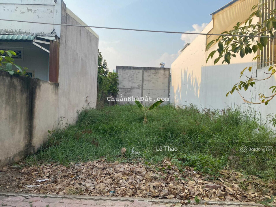 Chính chủ ngợp nợ bán gấp 91,3m2/724tr MT Thế Lữ, Tân Nhựt. Sổ riêng. Cách bệnh viện Nhi Đồng 1km Chính chủ ngợp nợ bán gấp 91,3m2/724tr MT Thế Lữ, Tân Nhựt. Sổ riêng. Cách bệnh viện Nhi Đồng 1km