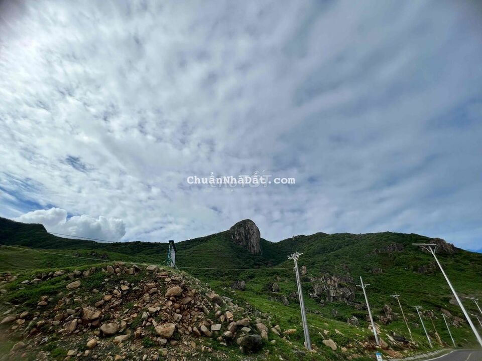 Cần Bán 100m2 đất với giá chỉ có 160tr gần ngay Khu vực Long Khánh